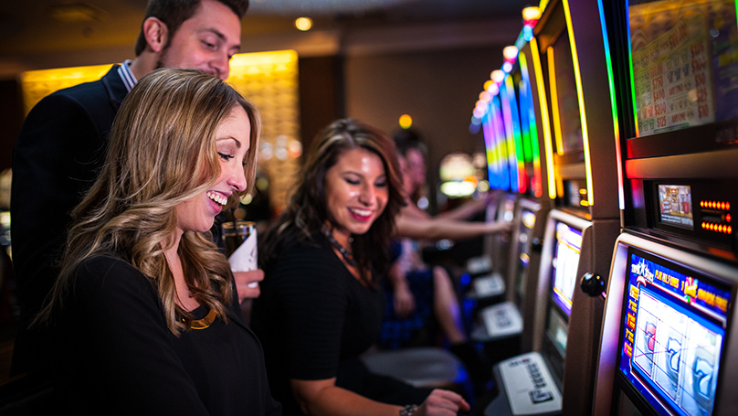 Online Casino Guide: Review, Bonus And Live Mode - Seamless Slot Machine